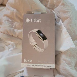Fitbit Luxe